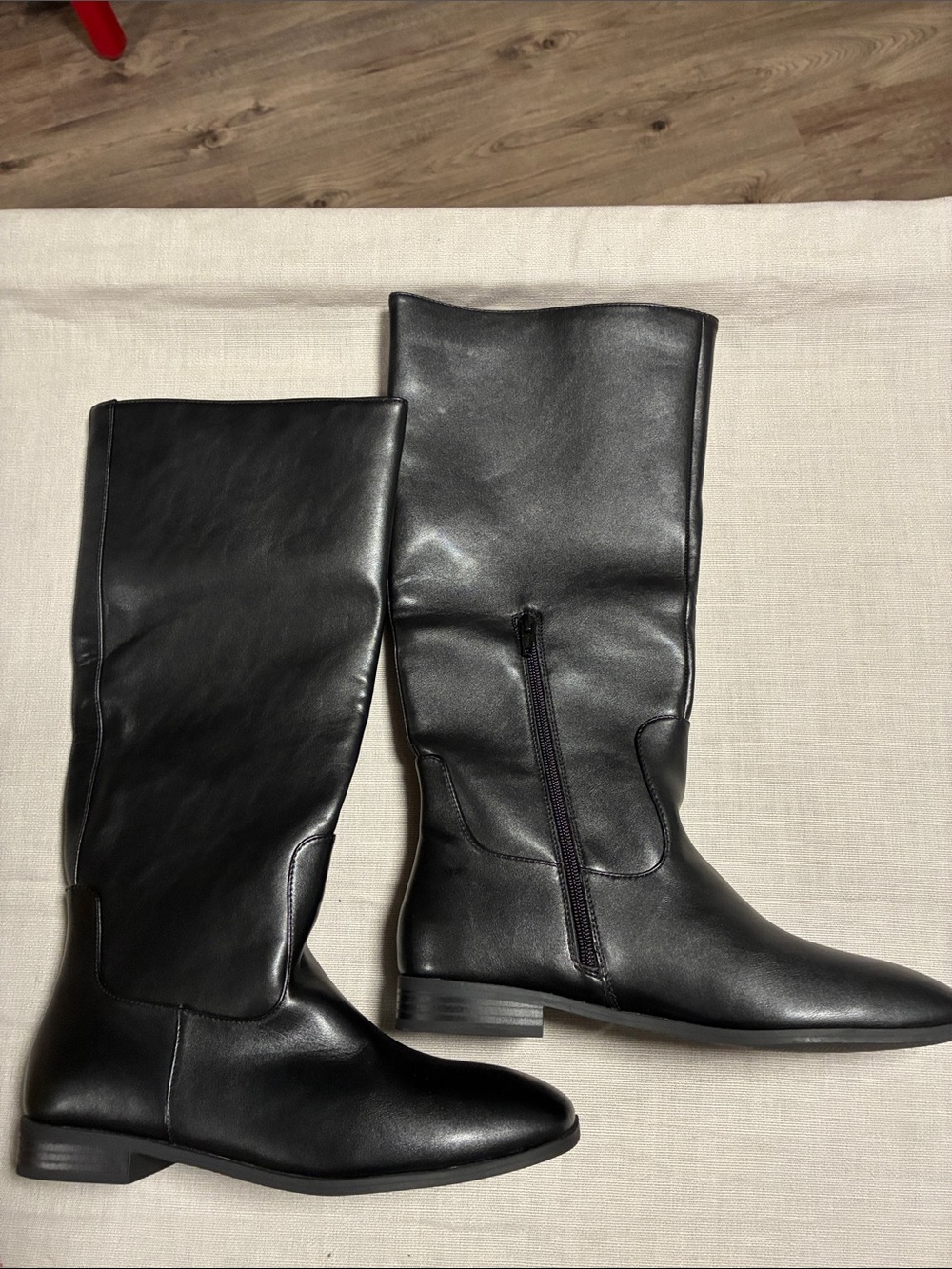 Classic Tall Black Women's Boots, Brand New Size 9